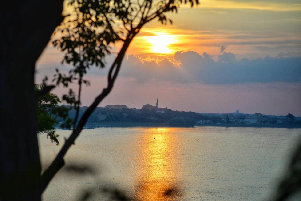Kuca Za Odmor Mirni Kutak Vukovar Esterno foto